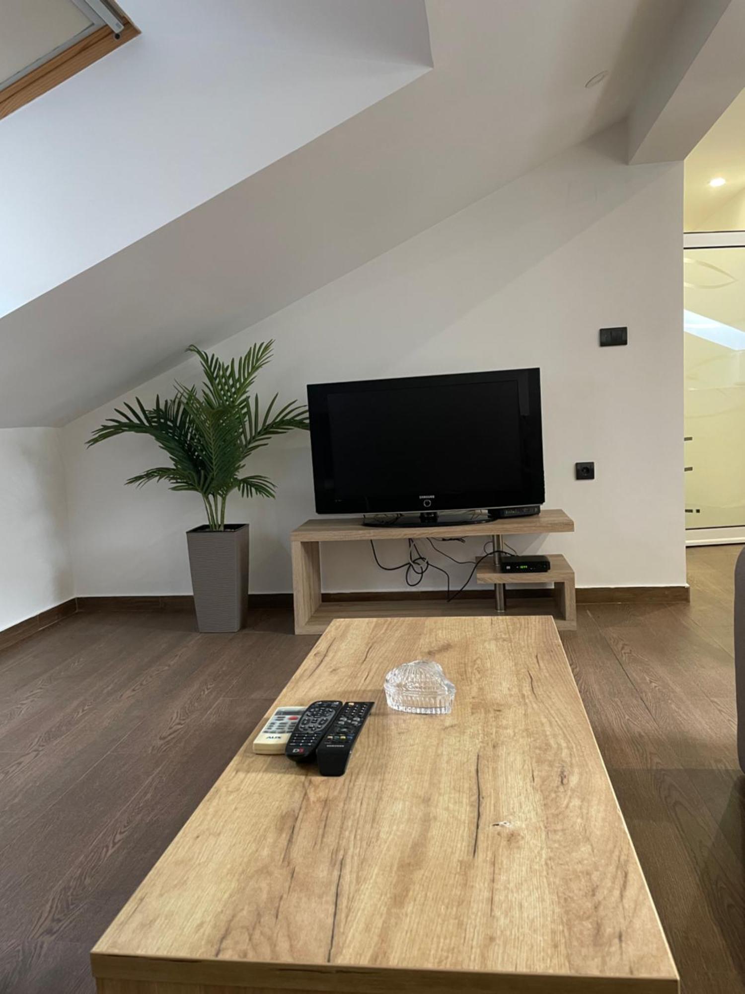 Joy Apartment 6 Belgrado Exterior foto